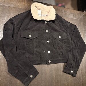 Versona Black Jean Jacket with Cream Collar